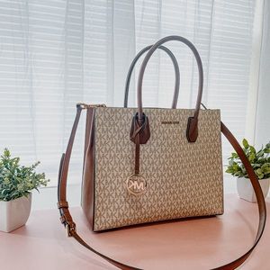 Michael Kors Designer Tote Bag.